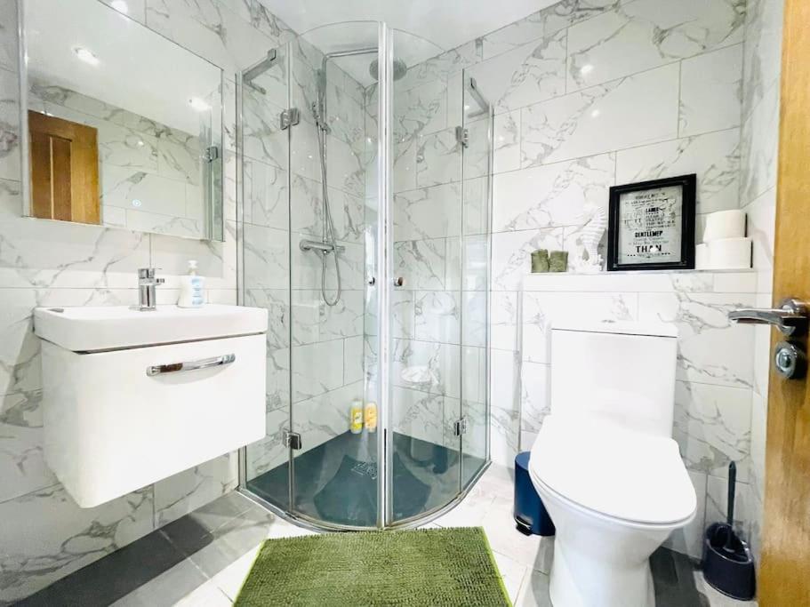 Bright Flat Near To Tower Bridge Appartamento Londra